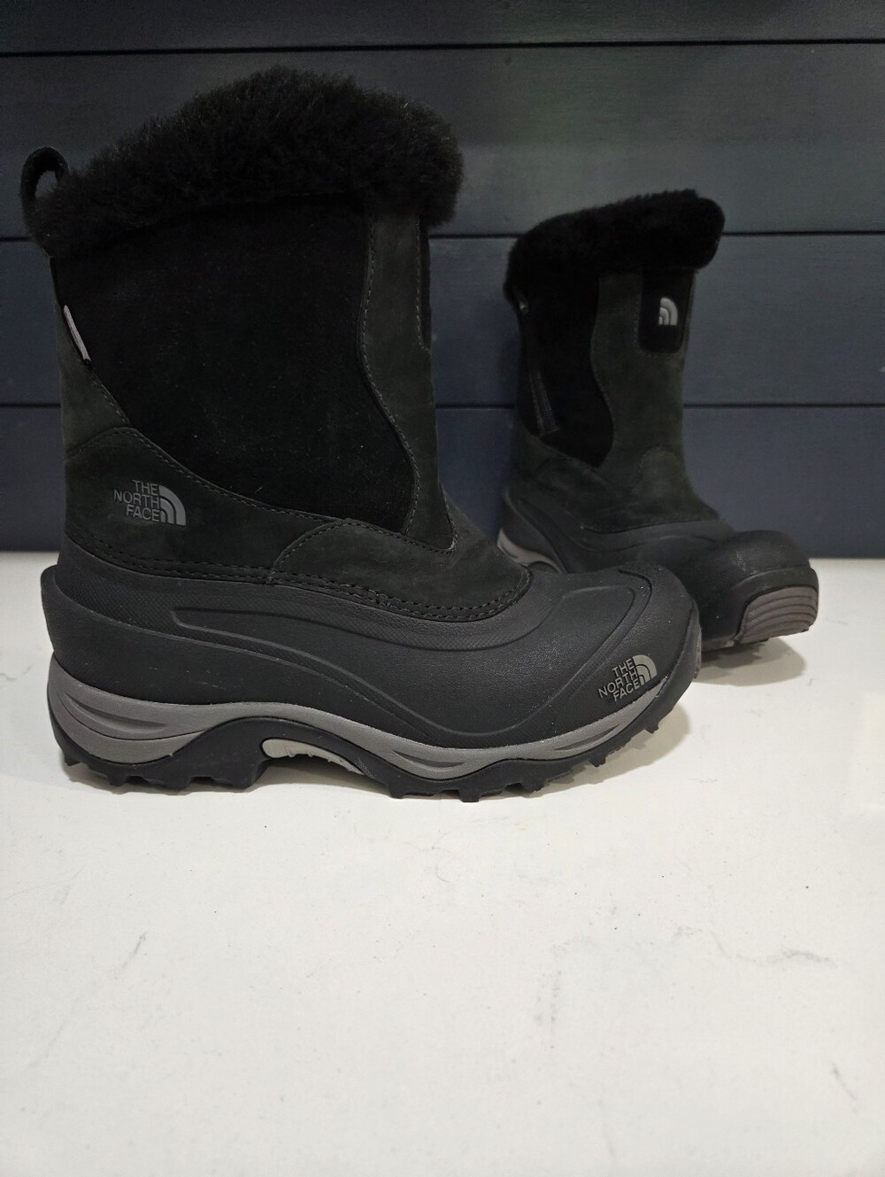 The North Face Chilkat III  Black Waireproff Snow & Rain Insulated Boots  Sz 7.5